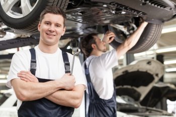 Как подобрать качественный автосервис?